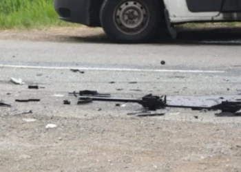 Aksident rrugor në Himarë–Dhërmi, autoboti del nga rruga