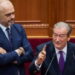 “Ramës nuk i rrihet në Shqipëri, me taksat e shqiptarëve udhëton”/ Berisha shfrenon fantazinë: I dalin firmat natën si hekura