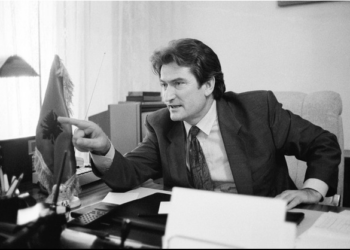 “Berisha kërkoi të armatosej PD pas kryengritjes së Vlorës”/ Ish-ministri i Mbrojtjes: Shaban Memia mbante grup të armatosur, ja pse oficeri im kërkonte ta vriste