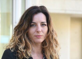 Bleu mbathje 500 Euro, jep dorëheqjen deputetja (FOTO)