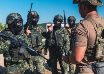“Zbarkimi”/ SHBA po shqyrton dërgimin e Forcave Speciale në Ukrainë: Do synojnë mbrojtjen e ambasadës amerikane në Kiev