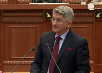 Gjekmarkaj “skanon” selinë blu: Ne të PD-së na ka lodhur pushteti i munguar. Ajo që po ndodh s’është thjesht një krizë