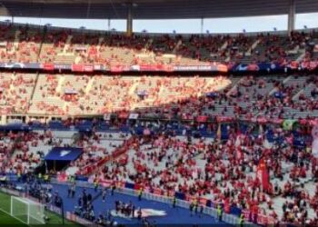 UEFA shtyn 15 minuta finalen e Champions League, Liverpol-Real, shkak vonesat e akomodimit