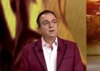 Votimi i publikut ‘shtang’ Ardit Gjebrean, moderatori braktis studion