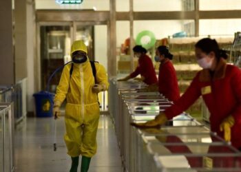 Mbi 1 mln të sëmurë me “ethe”/ Valë e frikshme infektimesh me COVID në Korenë e Veriut. Kim Jong-un kritika zyrtarëve të shëndetësisë