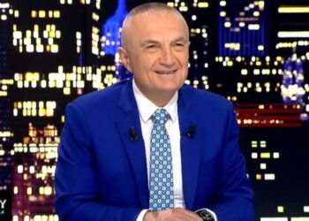 “Mezi pres të dal nga kjo ëndërr”/ Meta i “lodhur” nga Presidenca, flet për mbylljen e mandatit: U tradhëtova nga miqtë dhe armiqtë