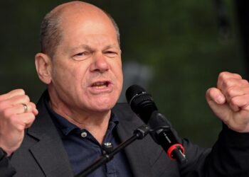 Apeli i kancelarit gjerman: Putini t’i japë fund luftës. Kufijtë nuk duhet të ndryshohen përmes përdorimit të dhunës