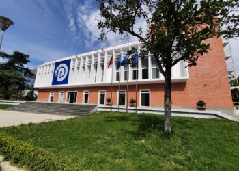 Negociatat me PS për presidentin e ri/ Alibeaj thërret në mbledhje grupin parlamentar të PD-së