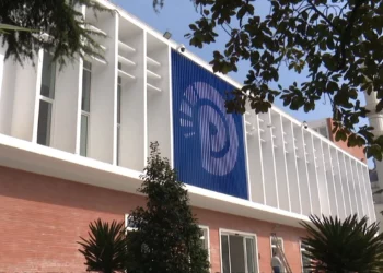 Hidhet shorti në PD, si do të renditen në fletën e votimit Berisha dhe Elezi