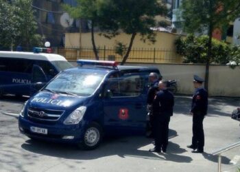 FOTO/ Makthi i grave dhe vajzave: Ky është maniaku në Shkodër që tentoi të përdhunonte 48-vjeçaren dhe i plagosi të birin