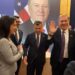FOTO/ Bëri bashkë deputetë të opozitës dhe maxhorancës. Ish-sekretari i Shtetit Pompeo, nderohet me titullin “Honoris Causa”