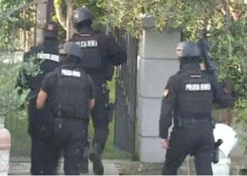 ‘Plumbi i Artë’/ Rrëfimi i Dumanit, ‘RENEA’ dhe policia ‘zbarkojnë’ në Elbasan: Vihen në kërkim të të arratisurve
