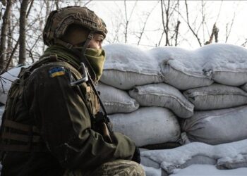 Dëshmia e ushtarit rus: Trupat e Putinit po vetëvriten, nuk durojnë dot më tmerret e luftës në Ukrainë