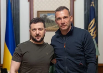 VIDEO emocionuese/ Zelenskiy takohet me legjendën e Milanit. Shevchenko nga Londra në Kiev: Ky është prioriteti im