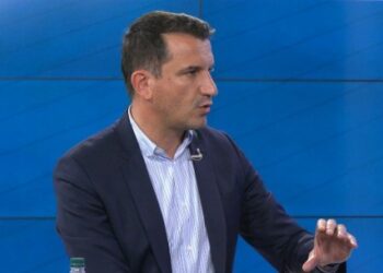 President nga radhët e PS? Veliaj: Jo si Meta e Nishani. Do doja një kryetar shteti që s’djeg gomat e nuk rreh brigadat e punëtorëve