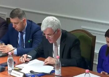 “Disa institucione të drejtësisë së re s’i kanë arritur të gjitha pritshmëritë”/ Xhafaj: Anëtarët me paga si asnjëherë në 30 vite