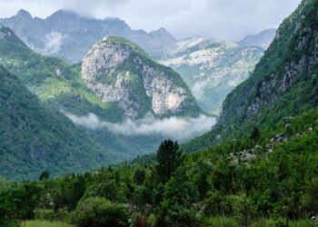 “Unë jam Biovend”/ Prestigjozja gjermane artikull për Shqipërinë, Rama: Ftesë e hapur për turistët!