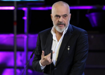 31 vite PS! Rama: Nga patronazhisti më i thjeshtë e deri te lideri Fatos Nano, urime ditëlindja e partisë