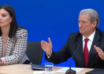 “Ai është shumë i ngrohtë dhe…”/ Floriana Garo rrëfen takimin e parë me Berishën: Nuk dija se si t’i bëja sa më shumë përshtypje!