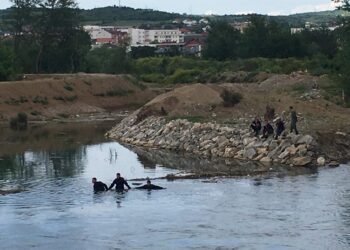 Gjendet i pajetë trupi i të riut në rezervuar, u denoncua i zhdukur nga familjarët