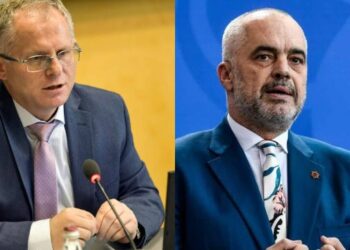 Zv.Kryeministri i Albin Kurtit: Postimi është shpërndarë gabimisht! S’ka as intencë, as mesazh, pas një shpërndarje të bërë pa qëllim