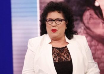 “Donin të më ‘rrëmbenin’ në Greqi e Suedi”/ Këngëtarja Irini Qirjako: Kisha dy oferta në kohën e diktaturës, Sigurimi i Shtetit më thoshte…!
