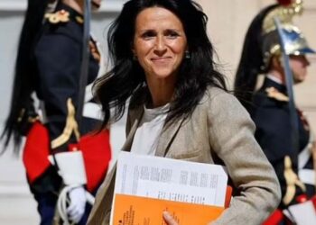 Plas ‘skandali’ në Francë! Ministrja e sapoemëruar e Macron akuzohet për përdhunim: Kur ishte gjinekologe, dy gra…