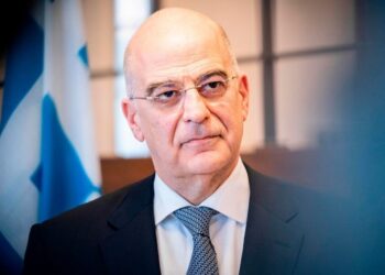 Ministri i Jashtëm grek vizitë zyrtare në Kosovë, takim me Presidenten Vjosa Osmani