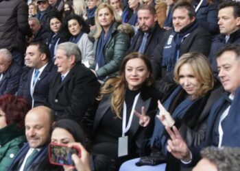 Berisha tund ‘pëlhurën e kuqe’ dhe fut në sherr PD-në, nesër Këlliçi, Noka, Boçi, Bylykbashi e tërë kryesia në ‘luftë’ për poste!