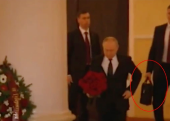 FOTOT/ Mbante valixhet me kodet bërthamore për Putinin, qëllohet me armë zjarri në shtëpinë e tij koloneli rus. Vëllai: E gjeta në një pellg gjaku dhe…!