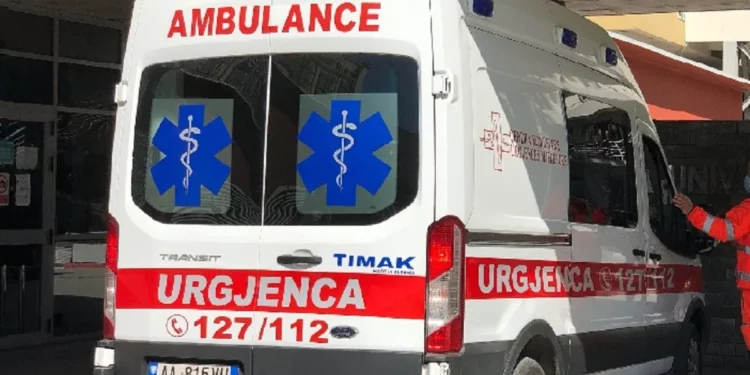 Aksidenti tragjik në Tiranë/ E plagosura ndërron jetë në spital, e përplasi me makinë një 23 vjeçar