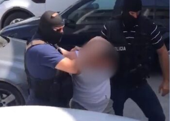 Hidhte në treg kartëmonedha false/ “50 Dollars” kap organizatorin e parave të falsifikuara