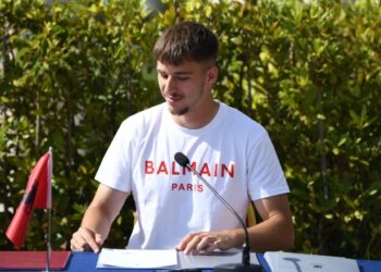 Talenti i Benfikës merr shtetësi shqiptare për të mbrojtur ngjyrat kuqezi/ Veliaj: Jemi pjesë e një skuadre, për emancipim dhe progres