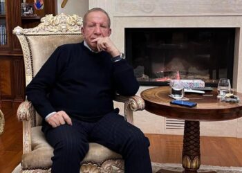 “Sa mirë kur je i pastër si loti”/ Behgjet Pacolli do hetohet për pasurinë: Frikë kam vetëm…