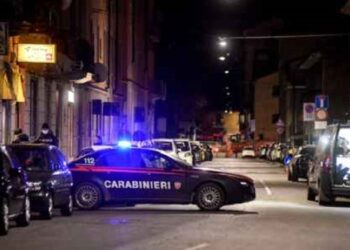 22-vjeçari shqiptar akuzohet se përdhunoi italianen në parkingun e lokalit të natës, arrestohet nga karabinierët