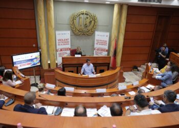 Riintegrimi i të rikthyerve nga zonat e konfliktit, Veliaj: Të angazhuar në dhënien e asistencës direkte për gratë dhe fëmijët