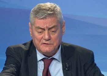 “Disa kolegë të mi opozitarë donin të dilnin në media”, Shehi kritikon edhe Berishën: Të mbajë përgjegjësi për ndryshimet e 2008-tës