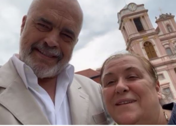 “Je më ylli”/ Nga Brukseli në Austri, Rama publikon VIDEO me Hasijen: U lumturova shumë që e takova