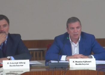 “Jemi të detyruar të gjejmë konsensusin”/ Gjiknuri: T’ja lëmë debatet politike partive jashtë kësaj salle. Do të kërkojmë asistencën…