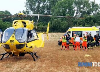 FOTO/ E rëndë në Itali, shqiptari përplaset me pemën, dërgohet në spital me helikopter