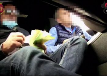 Dosja/ Si korruptoheshin mjekë, drejtues spitalesh e shefa pavionesh! Ilaçi merrej falas në Itali shitej në Shqipëri. Biznesmeni kujdesej për transportin