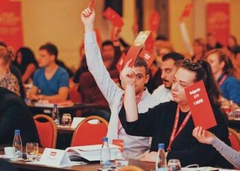 “Miqtë e Ballkanit” dhe IUSY letër BE-së: Hiqni pengesat për integrimin europian të Shqipërisë dhe…