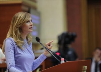 Rama paralajmëroi lajm të mirë për negociatat, ironizon Tabaku: Rrofsh sa malet o shoku Edi, ishalla…