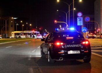 Shqiptari i kafshon veshin italianit për t’i marrë 50 euro, arrestohet nga policia