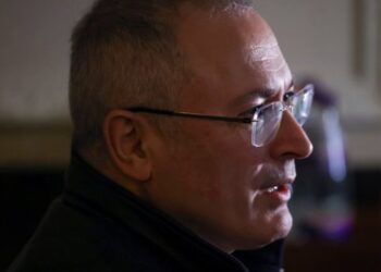 “Putini i ka hyrë një rrugë që do të sjellë rrëzimin e tij”/ Deklarata e fortë e ish-manjatit Khodorkovsky: Ja kush do të jetë hapi i ardhshëm i Kremlinit
