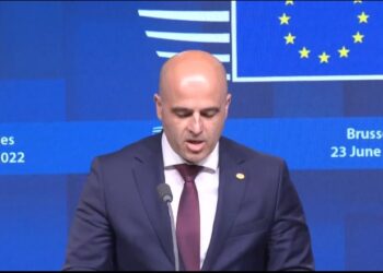 “BE të përmbushë premtimet”/ Kovaçeski: Kushtet historike nuk mund të jenë pjesë e ngociatave