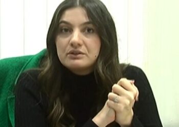 Iu vu eksploziv ‘Range Rover-it të saj, ja si e mori vesh lajmin drejtoresha Suida Kuka