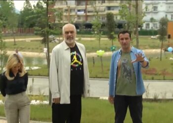 VIDEO+FOTO/ Hapet Kopshti i ri Zoologjik, Rama dhe Veliaj inspektojnë ambientet: I rilindur si një nga hapësirat më moderne në rajon