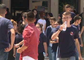 Matura shtetërore 2022/ Dalin rezultatet e testimit në gjuhën e huaj, Kushi: Kanë shkëlqyer me notë maksimale
