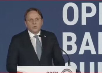 “Nuk është interesante të flasim për martesa”/ Varhelyi i përgjigjet Ramës: Këtu jemi për procese! Njerëzit duan të dinë kur do të…